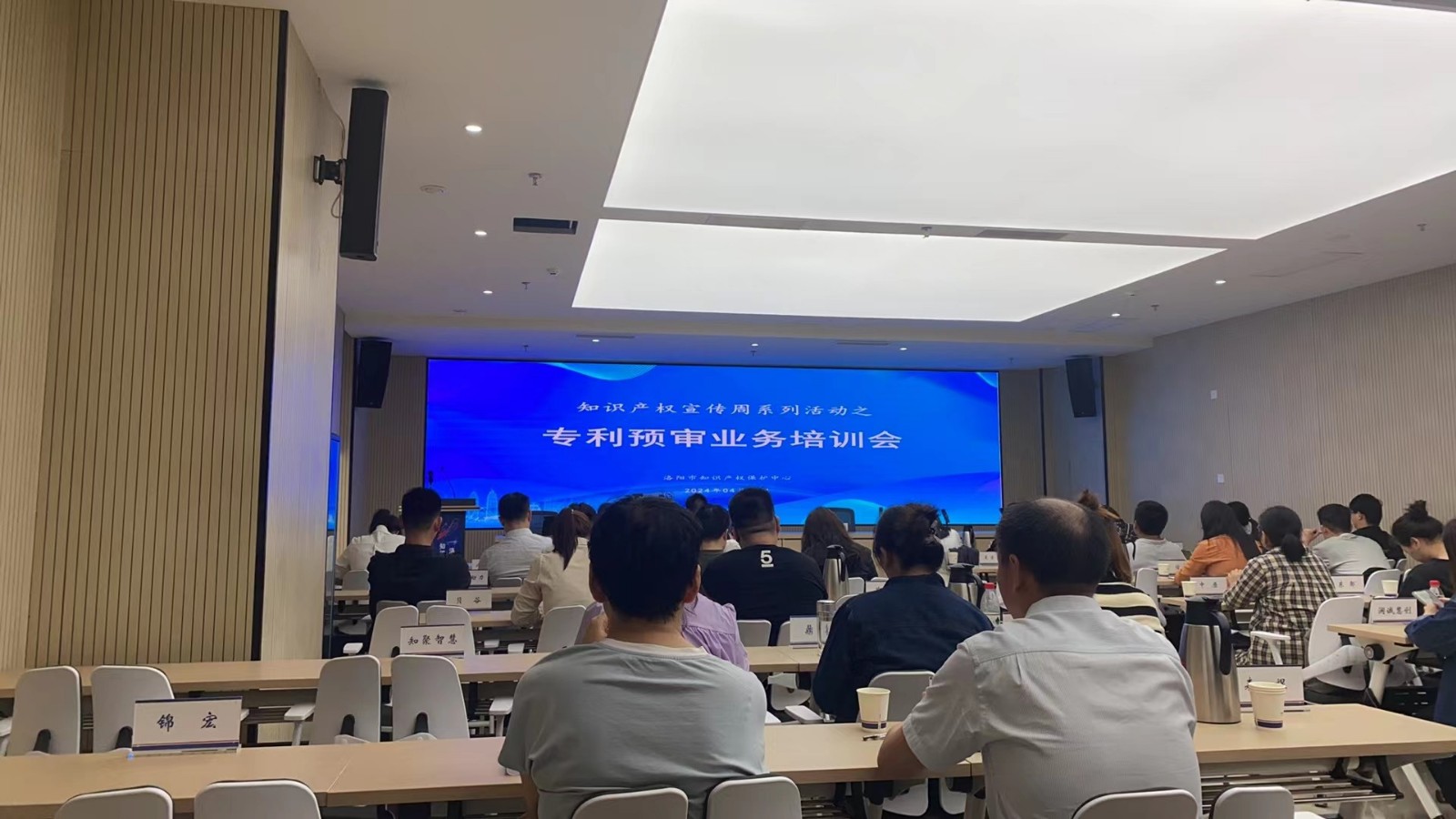 1732601465229189.jpg 1732601465229189.jpg